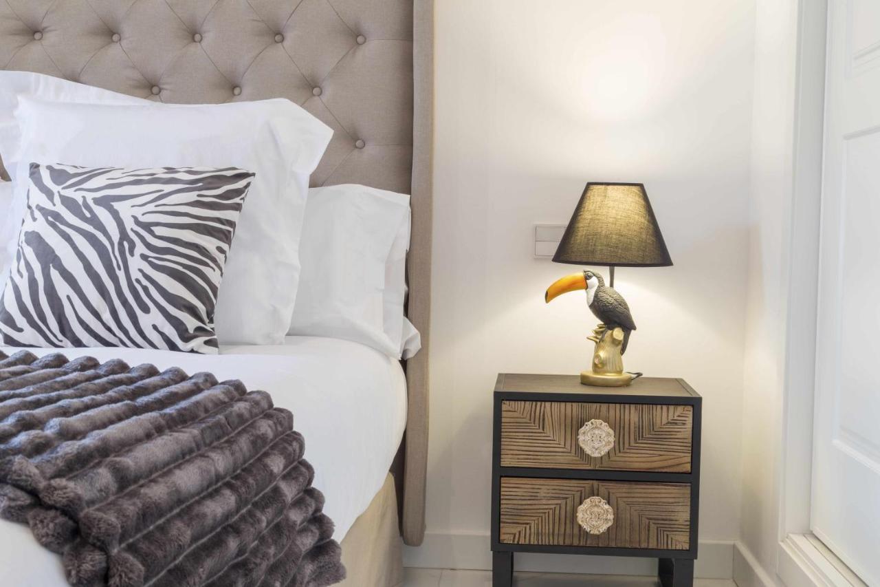 Aparthotel The Clock House Luxury Urban Suites